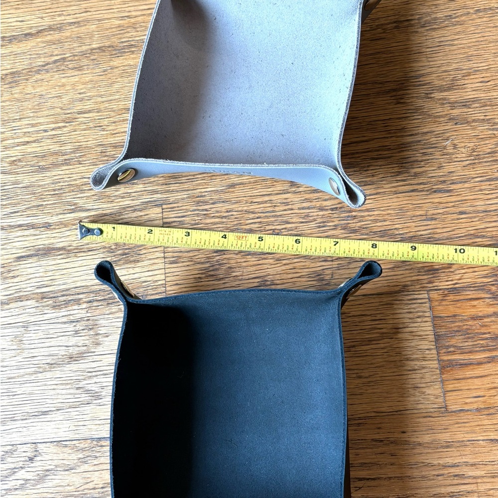 Leather Rivet Valet Catchall Tray - Picture 9 of 12